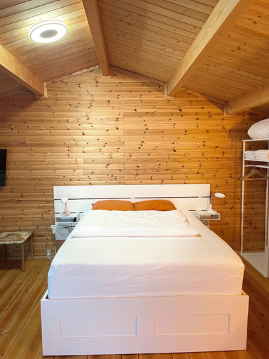 Room, Kayakhouse B-1787 Upernavik