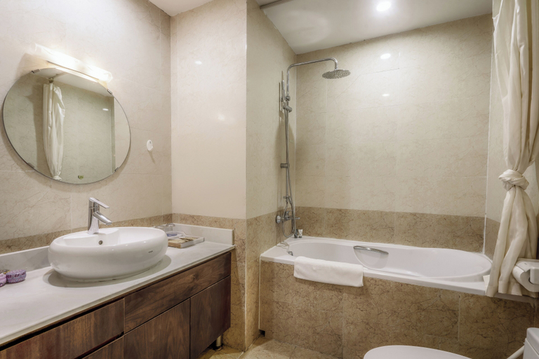 Bathroom 3, Canvas Serviced Apartment, Cầu Giấy
