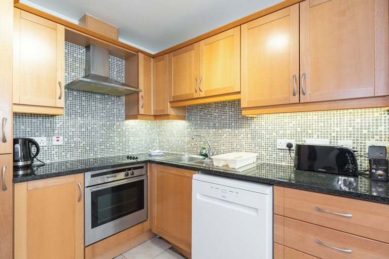 Private kitchen 5, Ferncourt, Dublin
