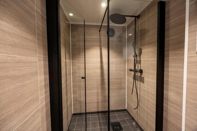 Room 3, Nordica Resort Florø, Flora