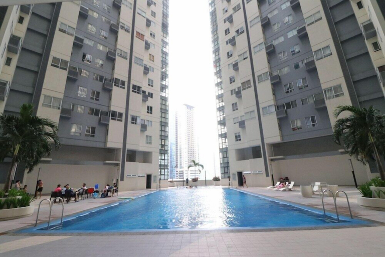 Exterior & Views 2, COZI modern loft suite at BGC, Taguig