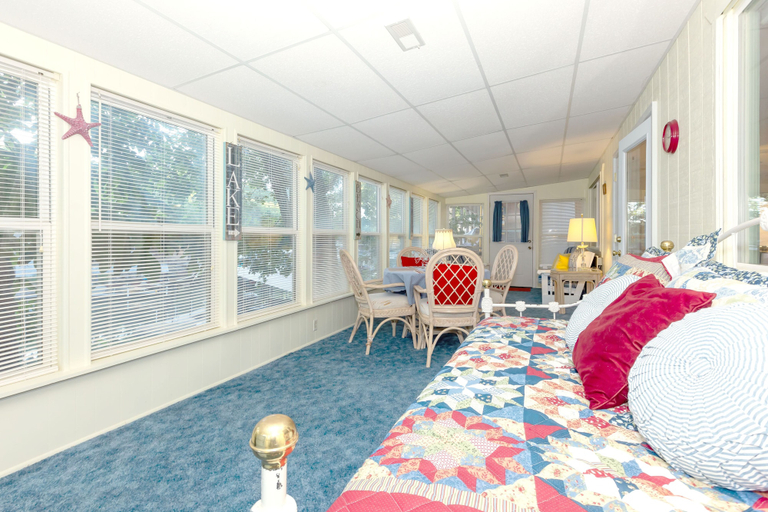 Interior 4, Quiet Cove, Lake Views, Grill, Private Dock, Camden