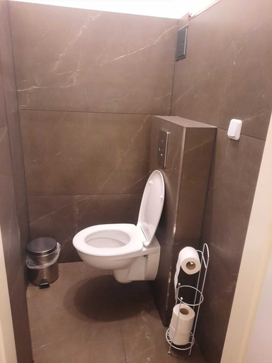 Bathroom 3, Bright 2BR Apartment Near Main Sights, Wien