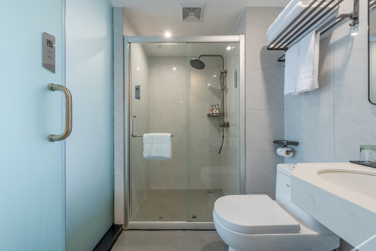 Bathroom 3, Borrman Hotel Zhanjiang Mazhang West High-speed Railway Station, Zhanjiang