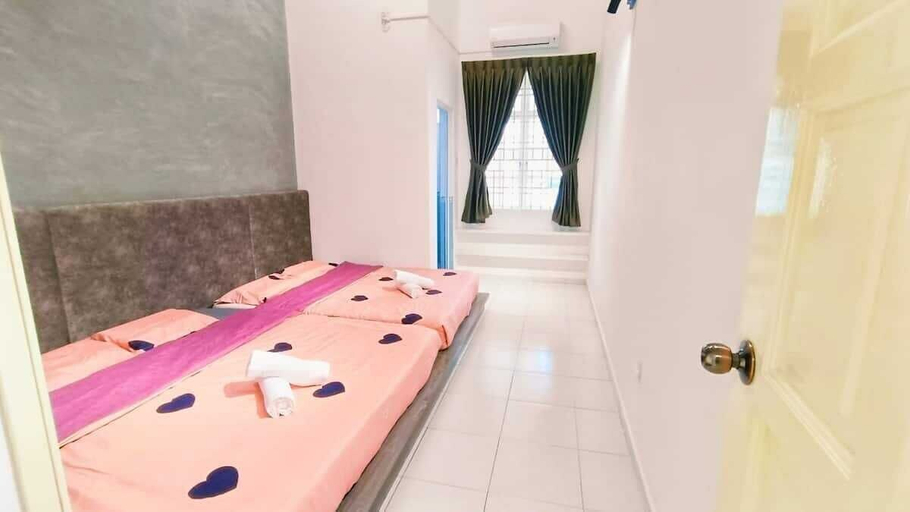 Bedroom 2, Taman Putri Kulai, Kulaijaya