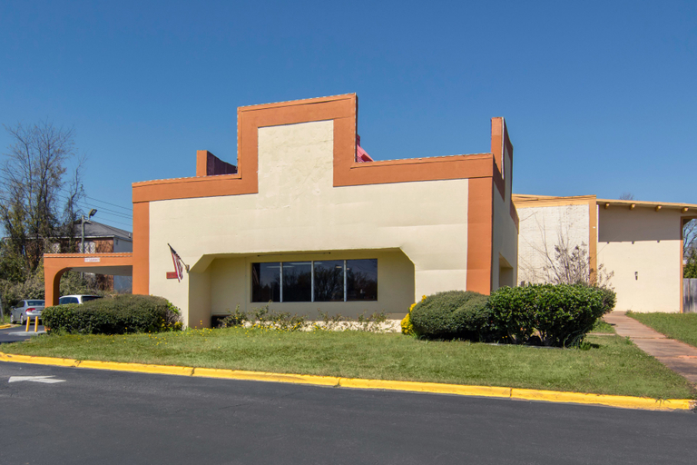 Exterior & Views 2, Forsythia Inn, Monroe
