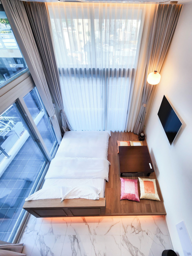 Room 5, Parami On