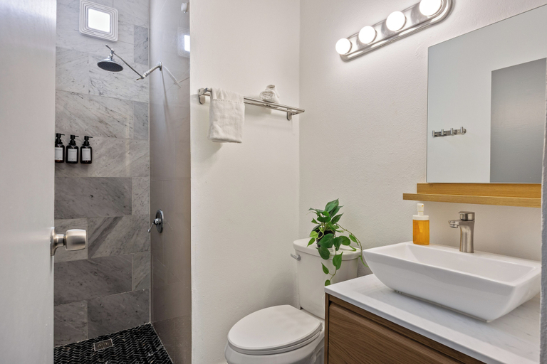 Bathroom 4, Ocean Park 2BD/2BA/Pool/Walk to beach Portocafe