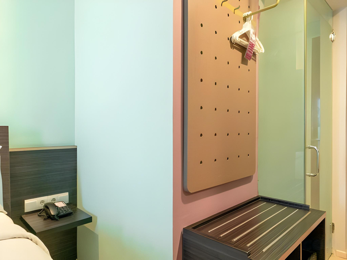 bedroom 26