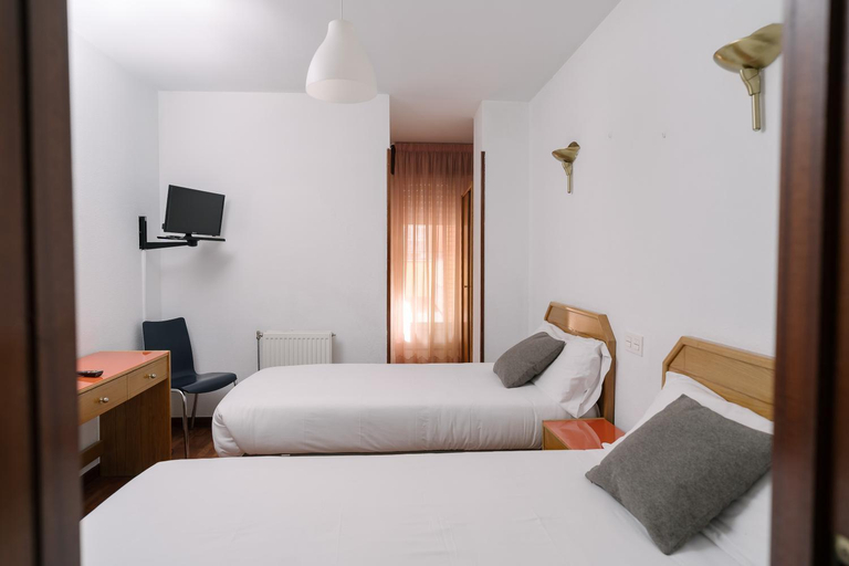 Others 3, Hostal Arlanzon, Burgos