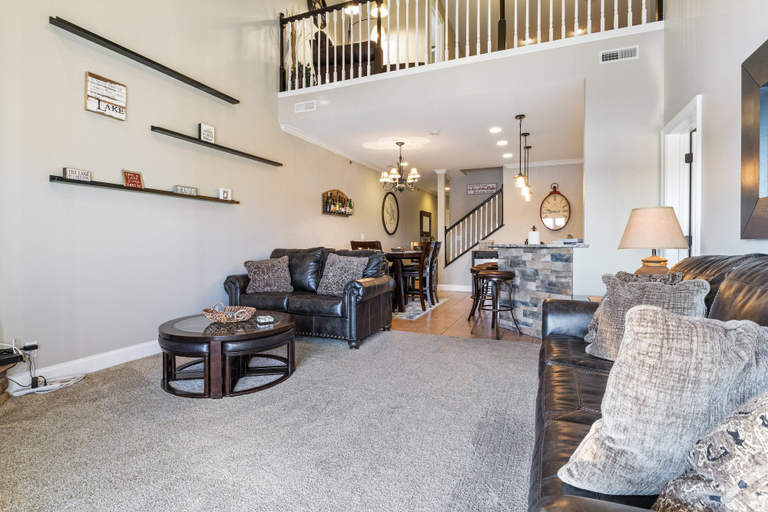 Living area 2, Beautiful Cove Views & Plenty Relaxing Spaces, Camden