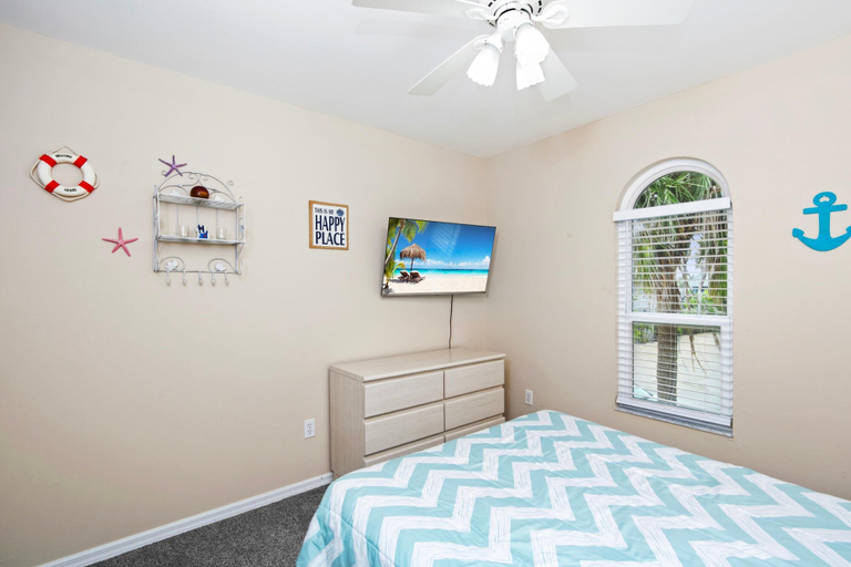 Room 2, Beach Villa A, Lee