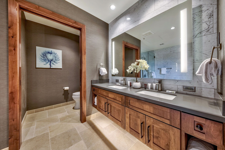 Bathroom 5, Luxury Three Bedroom Steps From Heavenly Village Condo by RedAwning, El Dorado