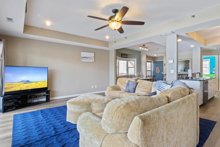 Living area 3, Lakefront 1st-floor Condo, Screened Patio, Pools & Courts, Camden