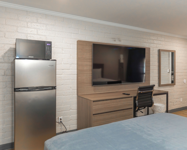 Bedroom 4, Economy Suites Extended Stay Tulsa, Tulsa