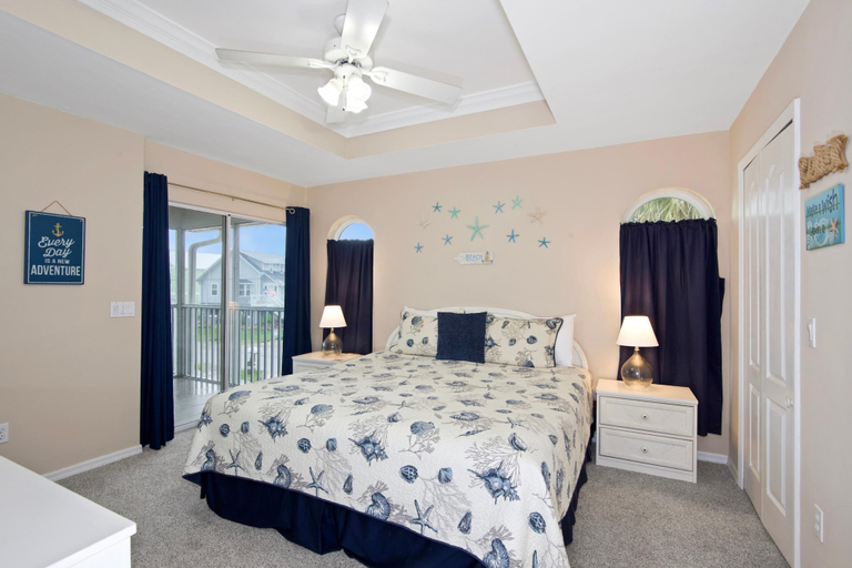 Room 4, Beach Villa A, Lee