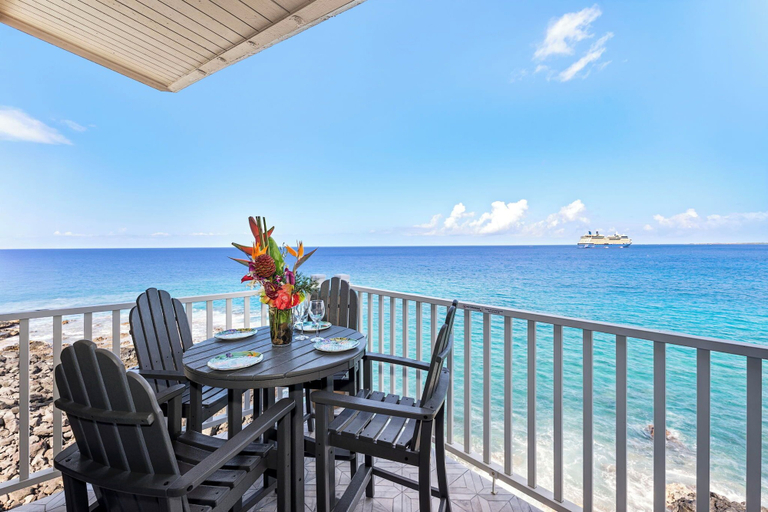 Outdoor dining 2, Ocean Front Wifi Free Concierge! - Vrkcv, Hawaii