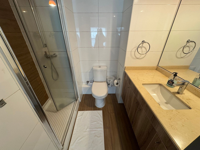 Bathroom 4, EDIFICIO BARCELONA, Cautín