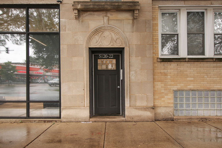 Front of property, Cozy 2BR Apt - Sunnyside 2E, Cook