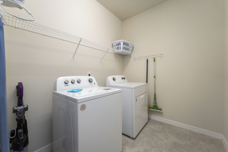Laundry, Spacious 9BR Villa Home Theater Pool, Polk