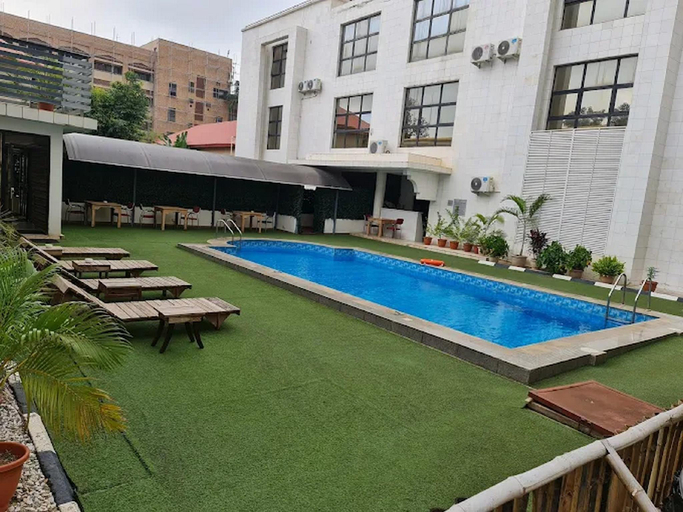 Sport & Beauty 5, Treasures Suites & Conferences, AbujaMun