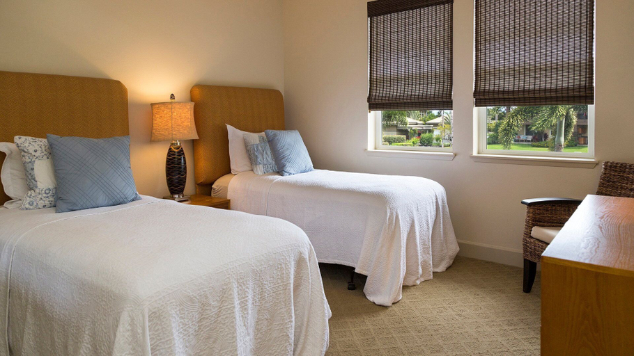 Room 2, Spectacular Ocean Views Gold Member Golf Discounts Private Lanai! - Vrkcv, Hawaii
