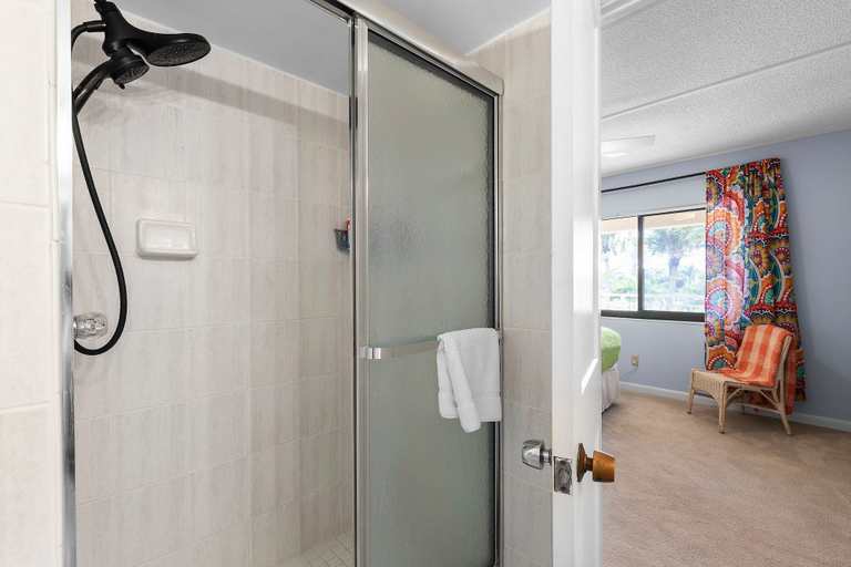 Bathroom 3, Errol By The Sea 207, Volusia