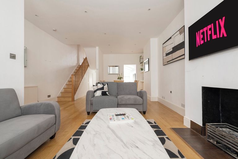 Living room 3, Shorrolds Road, London
