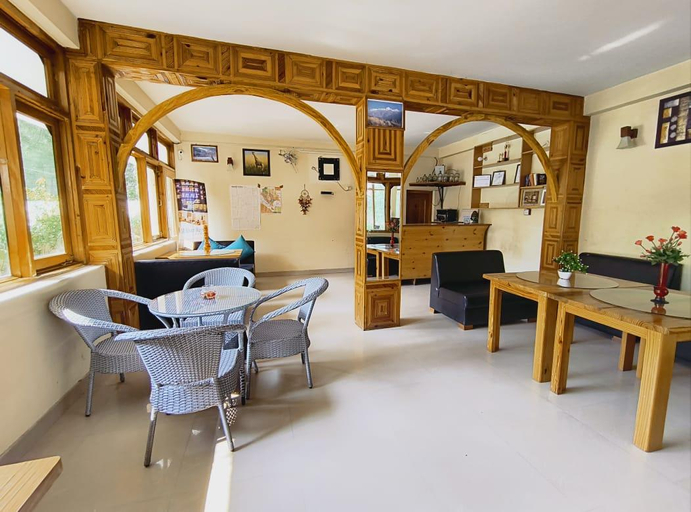Public Area, Hotel Purnima - A Riverside Hotel in Kasol, Kullu
