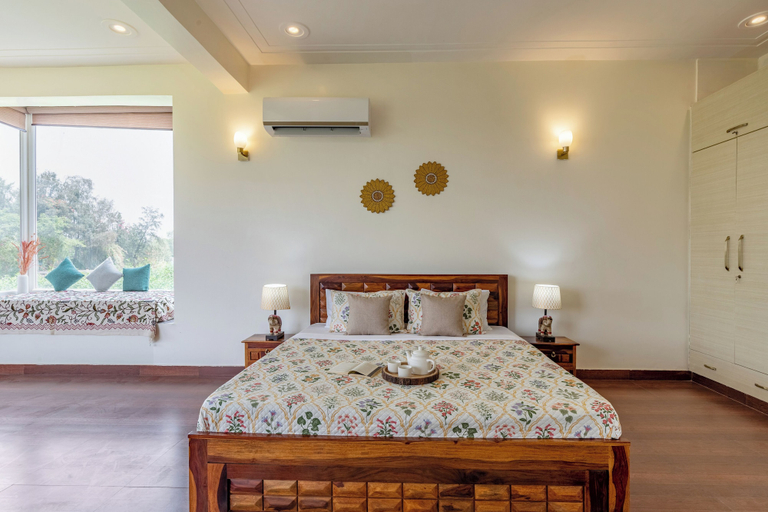Room 5, Alaya Stays Raga 2BHK Farmstay, Gurgaon