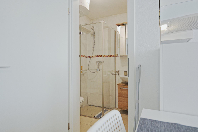 Bathroom 3, Smart-Apartment in Bamberg, Bamberg
