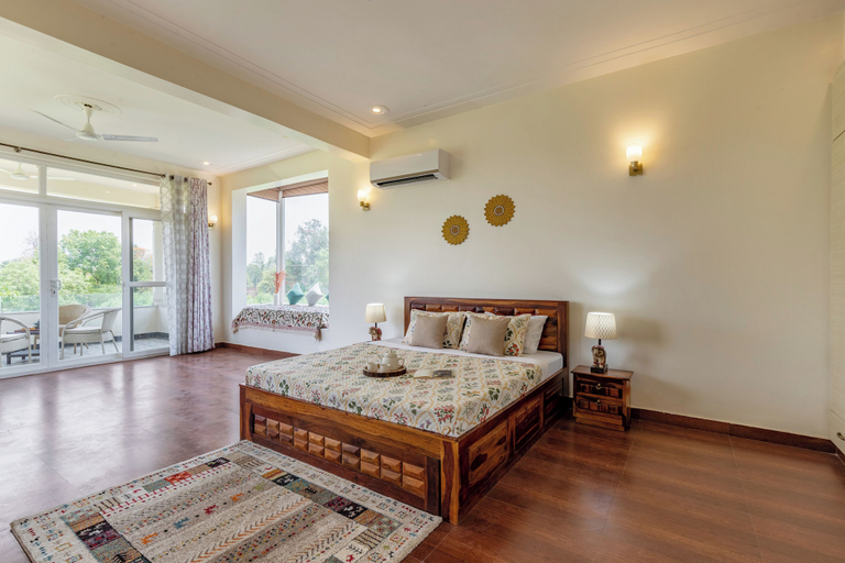 Room 4, Alaya Stays Raga 2BHK Farmstay, Gurgaon