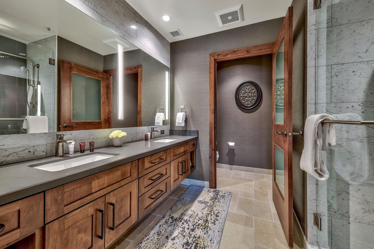 Bathroom 5, Luxury Three Bedroom  Steps From Heavenly Village Condo by RedAwning, El Dorado