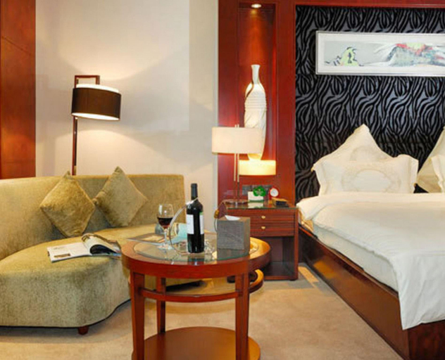 Bedroom 2, Yizui Crown Hotel, Suzhou
