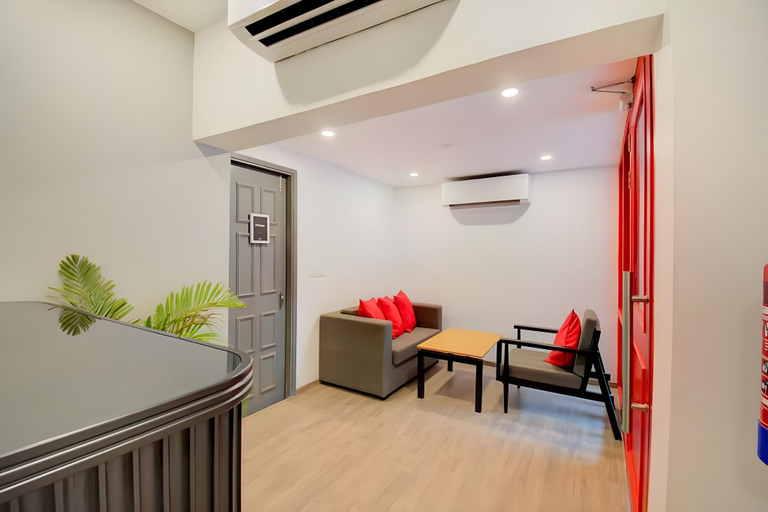 Others 4, Hotel Maitrayee, Nagpur