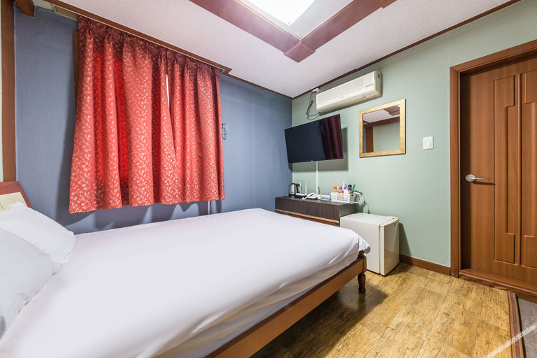 Bedroom 4, Keumkang Motel, Yongsan