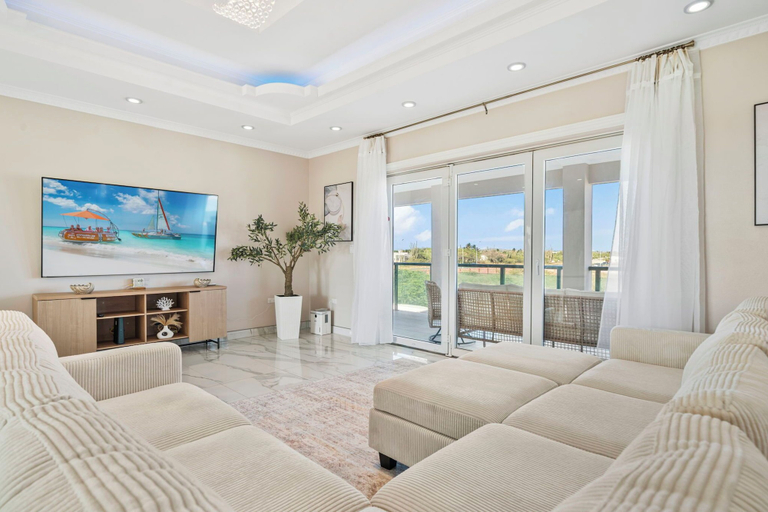 Property amenity 5, Ponton 34G