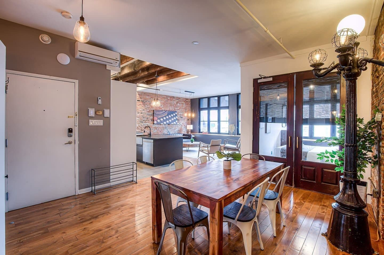 Living area 4, Le Moyne-Heritage, Montréal