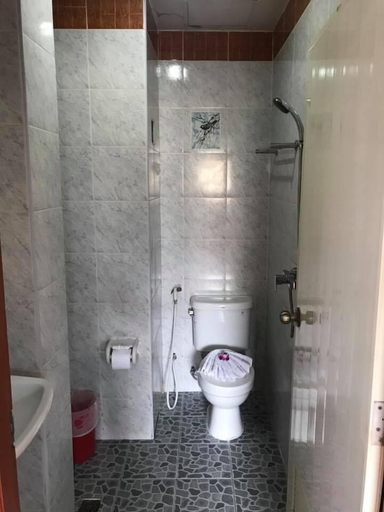 Bathroom 2, Centre Point Patong, Phuket Island