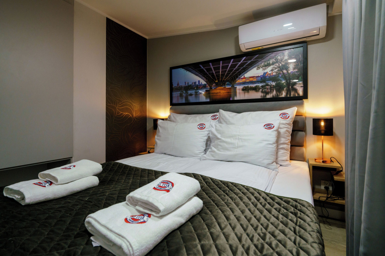 Room 4, Kamienica no111a, Warsaw