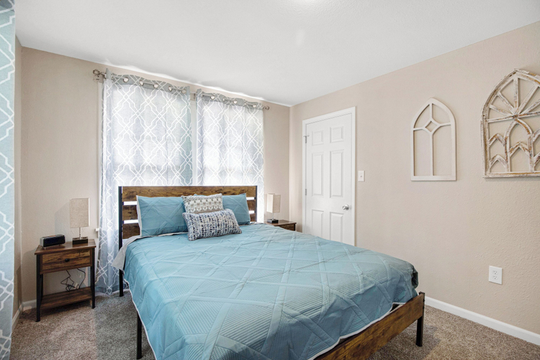 Room 3, Two Homes, Large Deck, Firepit, Central Location, Camden