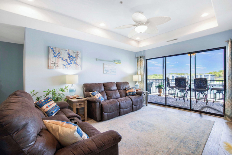 Living area 3, Amazing Main Channel Views With Screened Balcony, Camden