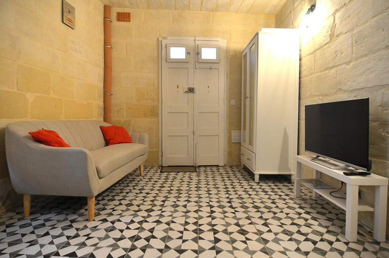 Others 3, Citta Cospicua suites
