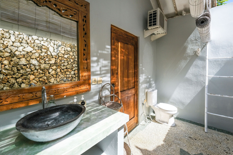 Bathroom 4, Villa Papaya, Badung