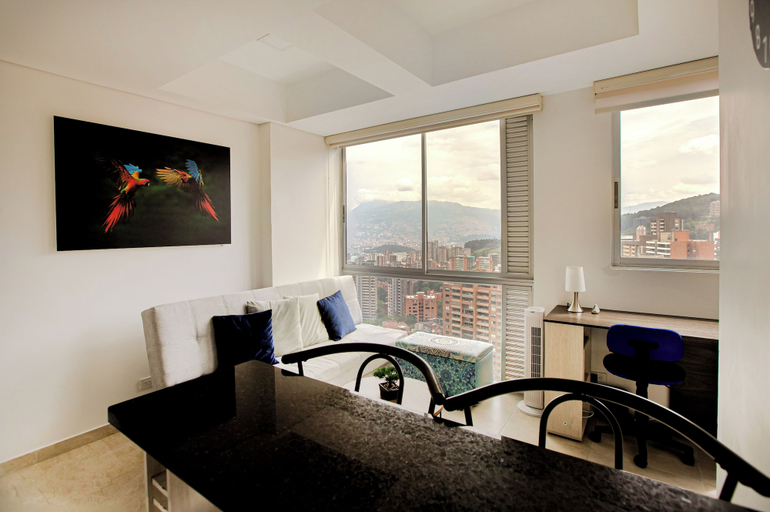 Living area, Apartamentos Oslo-by Medellin Experience, Medellín