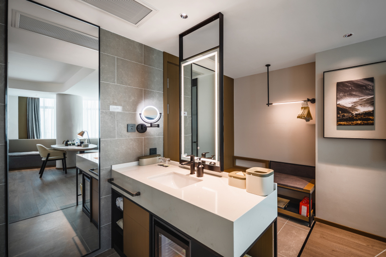 Bathroom 2, Atour Hotel Dalian Development Zone Gugeng, Dalian
