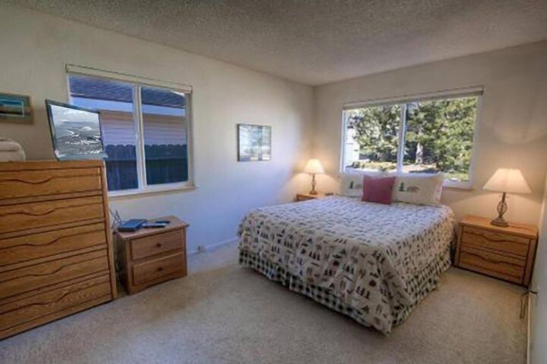 Room 4, 2186 Morro Drive 3 Bedroom Home, El Dorado