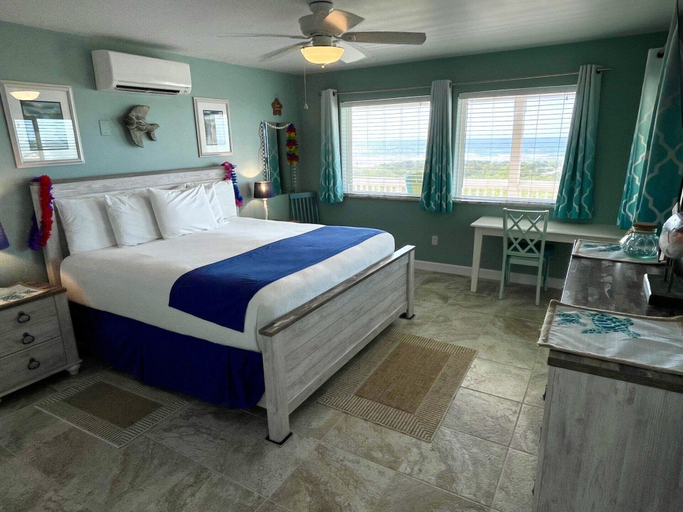 Bedroom 3, Beachgate Condo Suites And Hotel 231+232+233 3 Bedroom Condo, Nueces