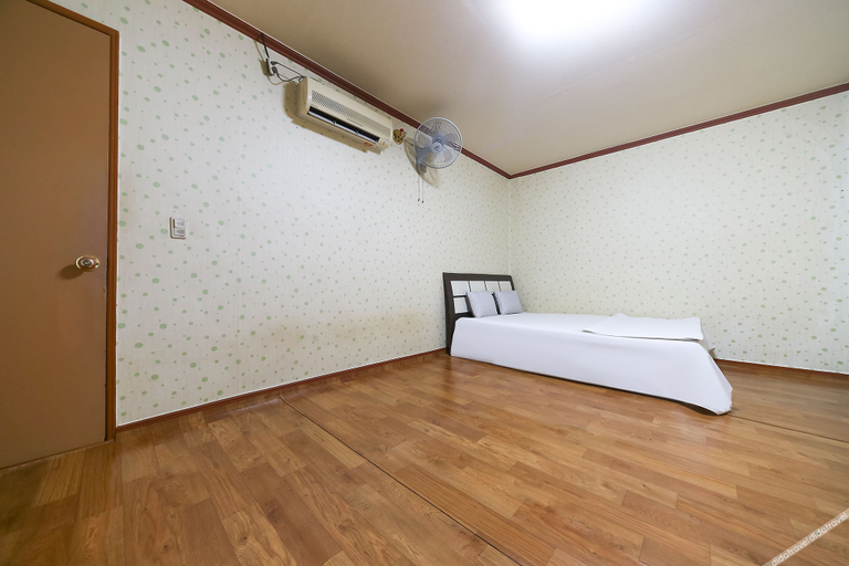 Bedroom 2, Andong Samsung, Andong