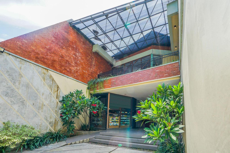 Exterior & Views 2, Noesa Heritage, Surabaya